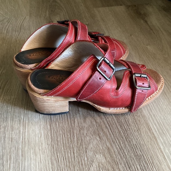 Freebird Caprice Red Leather Heeled Sandals - Picture 6 of 11